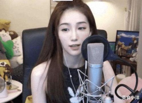 忘记关摄像头女主播,女主播忘关摄像头，隐私瞬间曝光