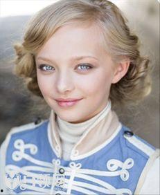 阿米尔米勒个人资料,才华横溢的演员，从影坛新星到国际巨星